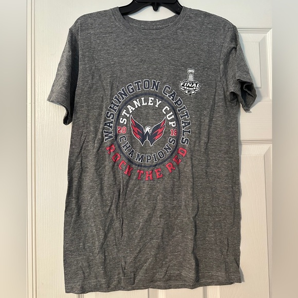 Fanatics Washington Capitals Shirt - Picture 1 of 3